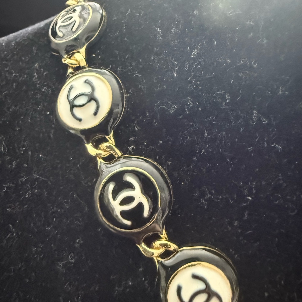 New upcycled Chanel Black white and Gold Women's Necklace - Picture 5 of 11